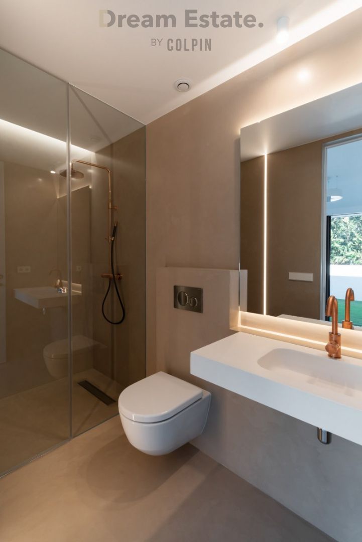 Eerste lijns villa foto 11