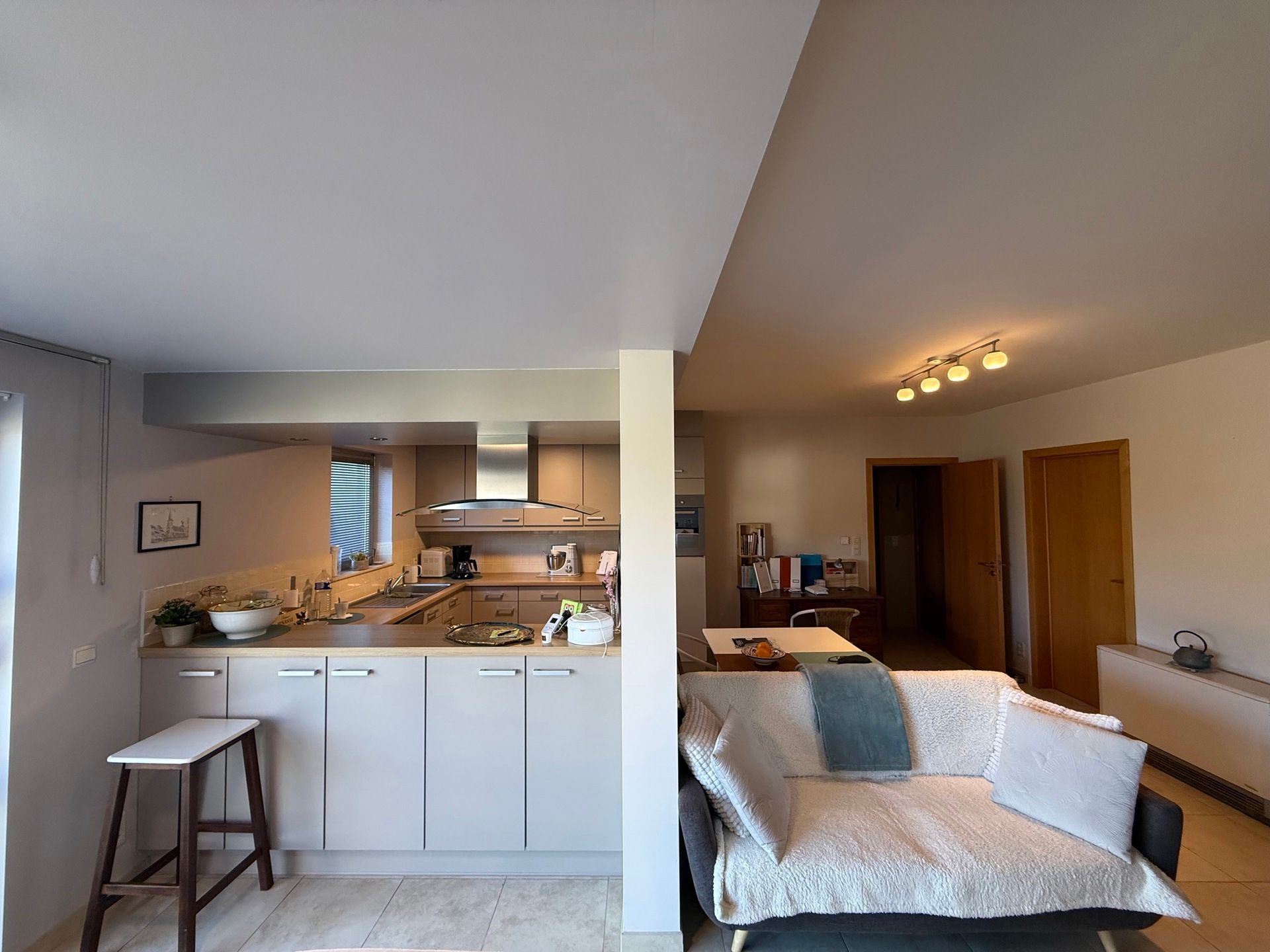 SERSKAMP - Recent gelijkvloers appartement met ruim terras. foto 4