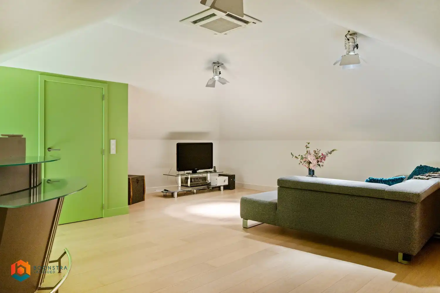 Uitzonderlijk ruime villa met 4 slpkrs en zwembad te Putte foto 19