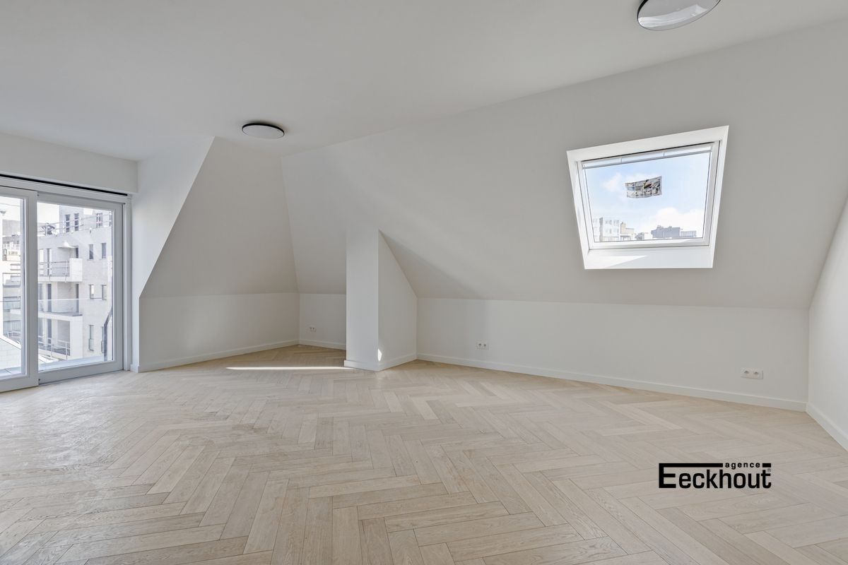 Unieke luxueuze penthouse met fenomenaal terras in het centrum van Oostende! foto 3