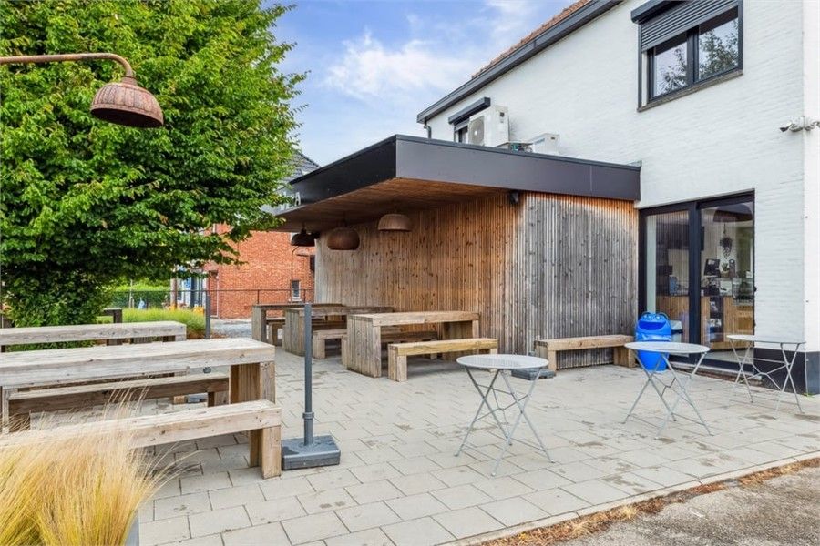 INTERESSANTE OPBRENGSTEIGENDOM MET HANDELSRUIMTE EN APPARTEMENT foto 9