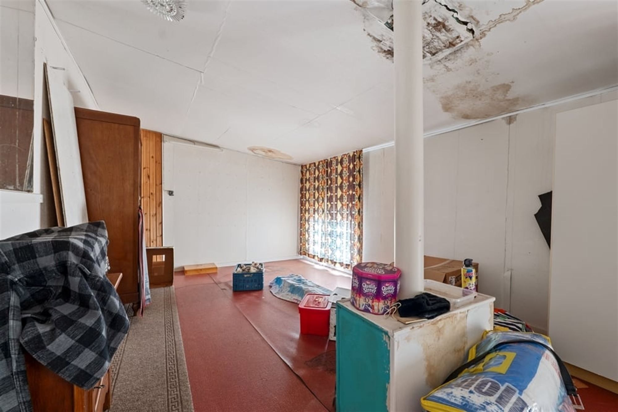 2 TE RENOVEREN WONINGEN+ 16 GARAGES OP EEN PERCEEL VAN 9A87 foto 27