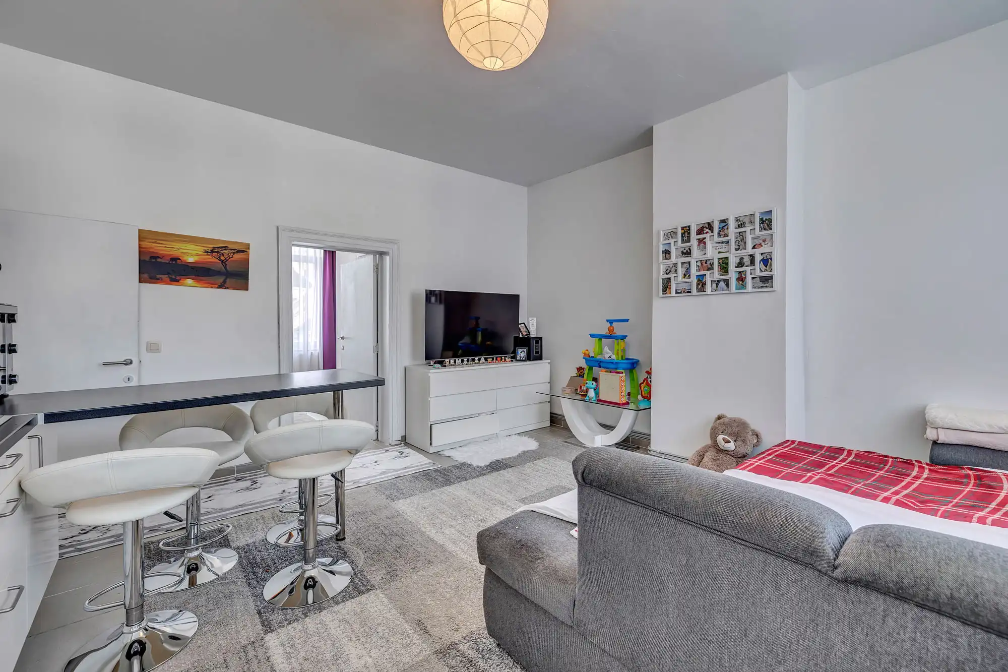 Appartementsgebouw met handelsgelijkvloers in Molenbeek foto 3