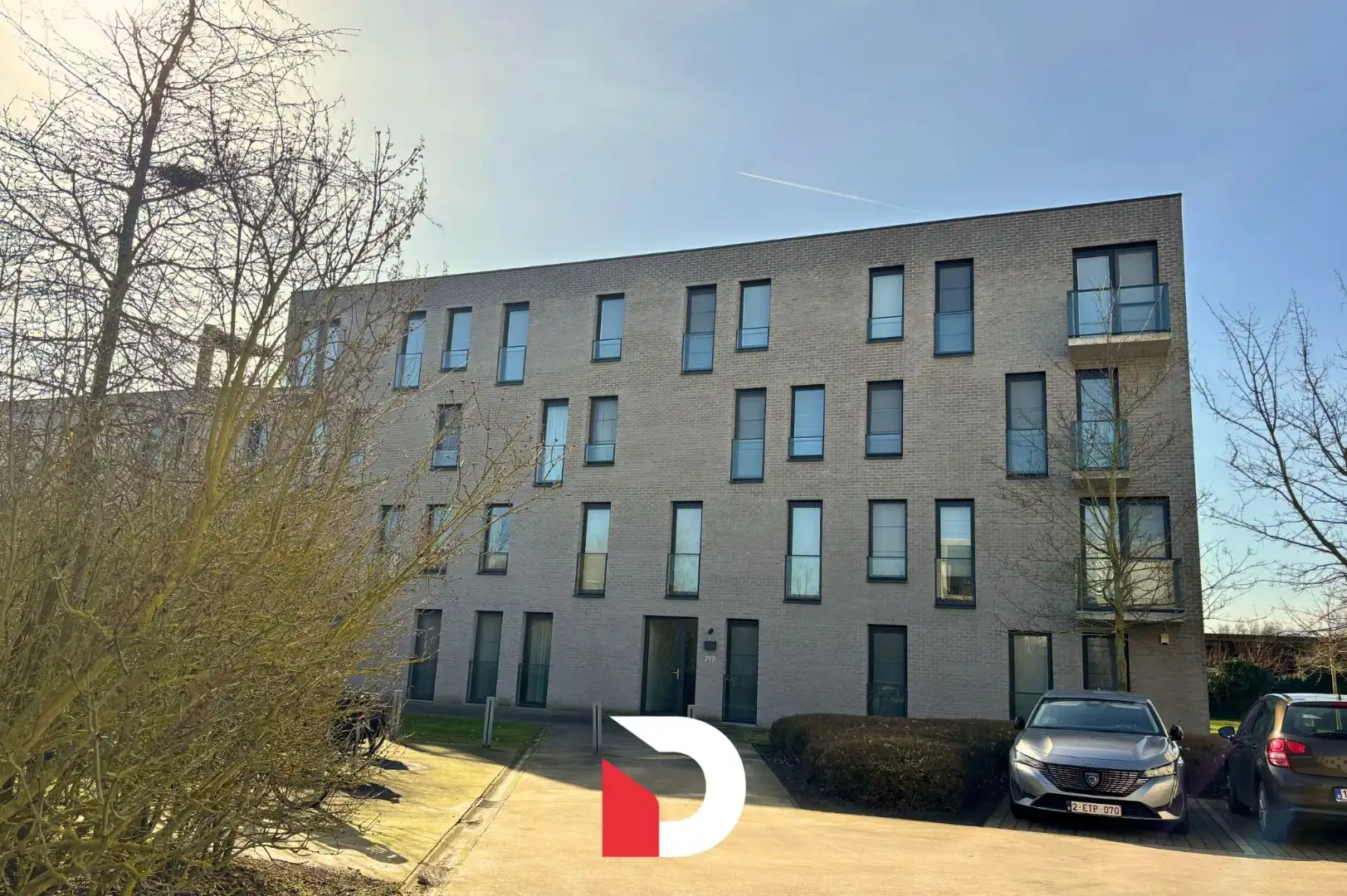 Recent appartement met 1 slaapkamer, veel lichtinval , zonnig terras en autostaanplaats foto 13