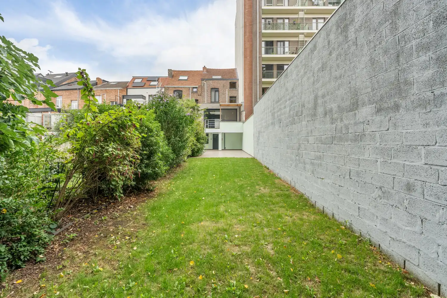 Gerenoveerde en energiezuinige woning met 4 slaapkamers en een tuin grenzend aan het Mariapark te Leuven! foto 10