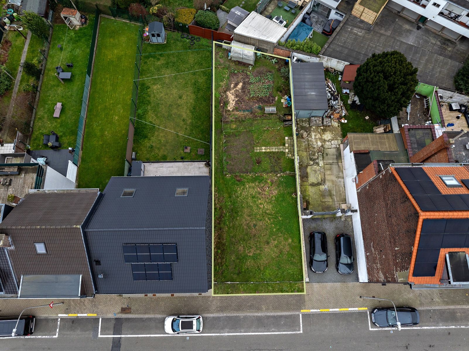 Bouwgrond in Drogenbos. Uw droomwoning start hier. foto {{pictureIndex}}
