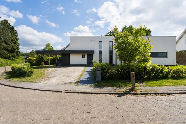 Villa te huur foto {{pictureIndex}}