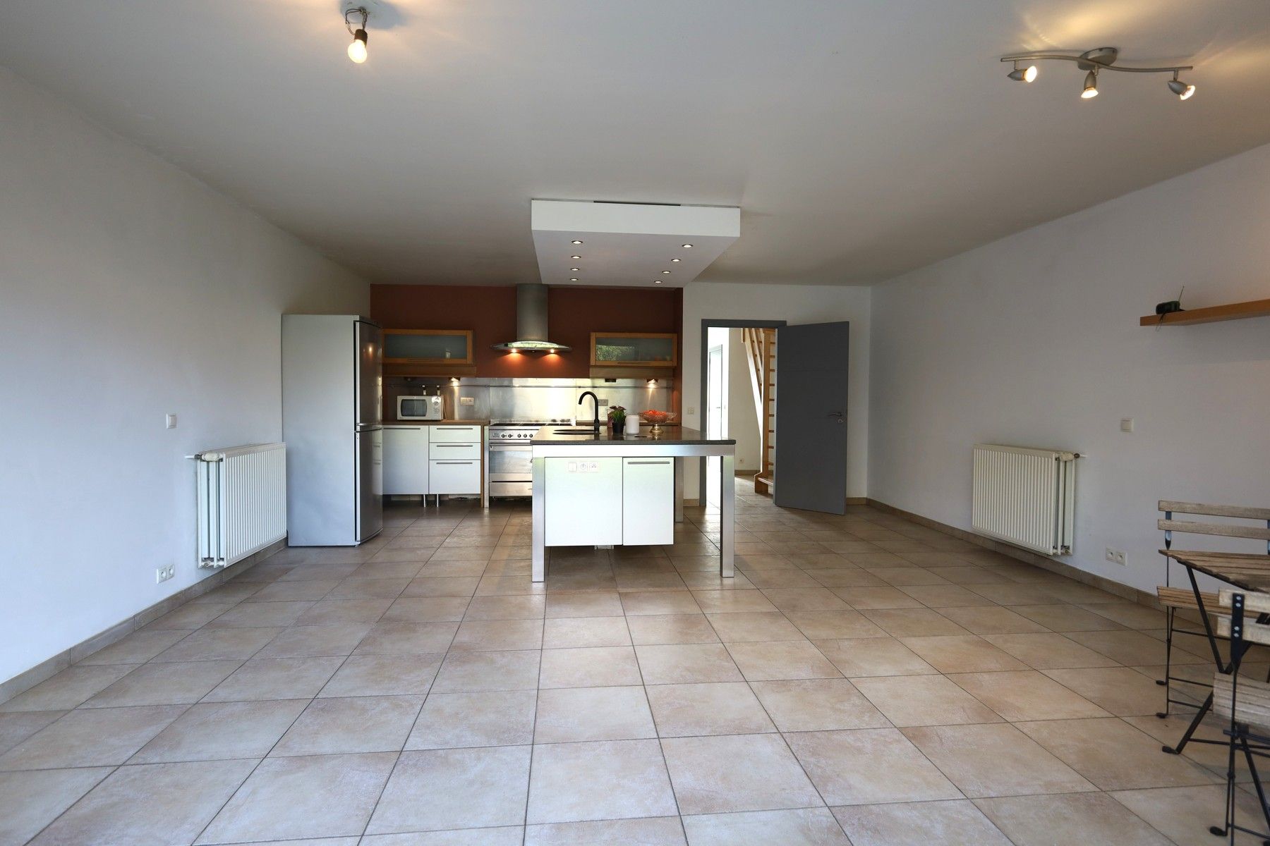 Moderne gezinswoning met tuin en garage, 4,7 km van NATO foto 4