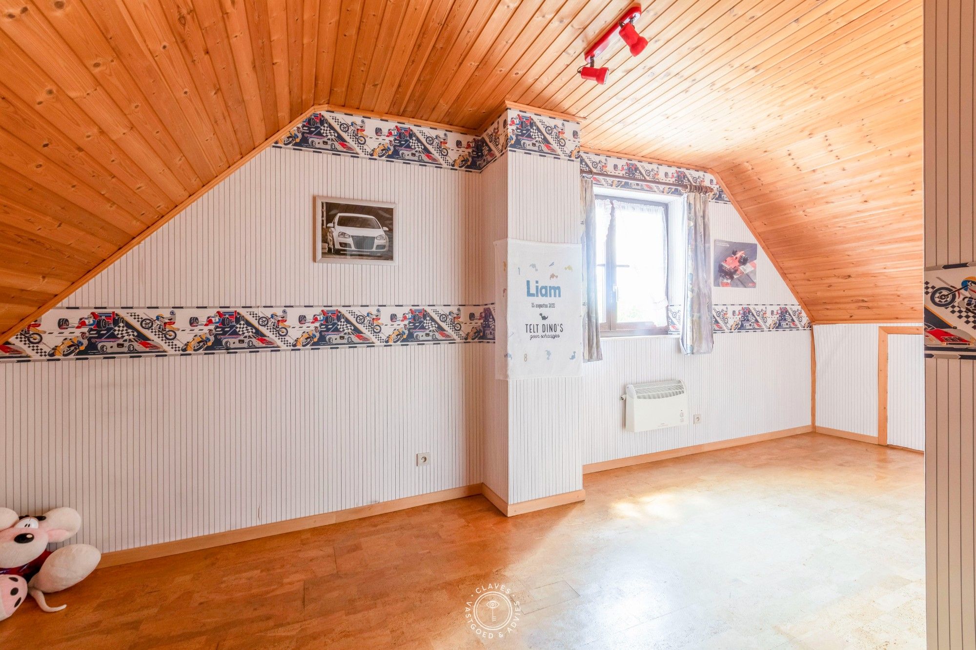 Charmante gezinswoning met prachtige tuin foto 17