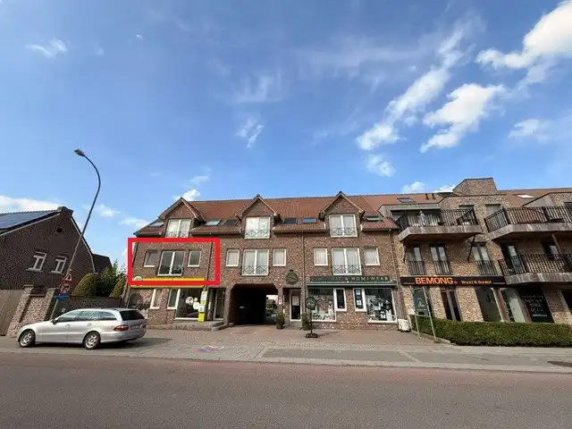 Prachtig appartement met 2 slaapkamers, terras en garage in het centrum van Dilsen foto {{pictureIndex}}