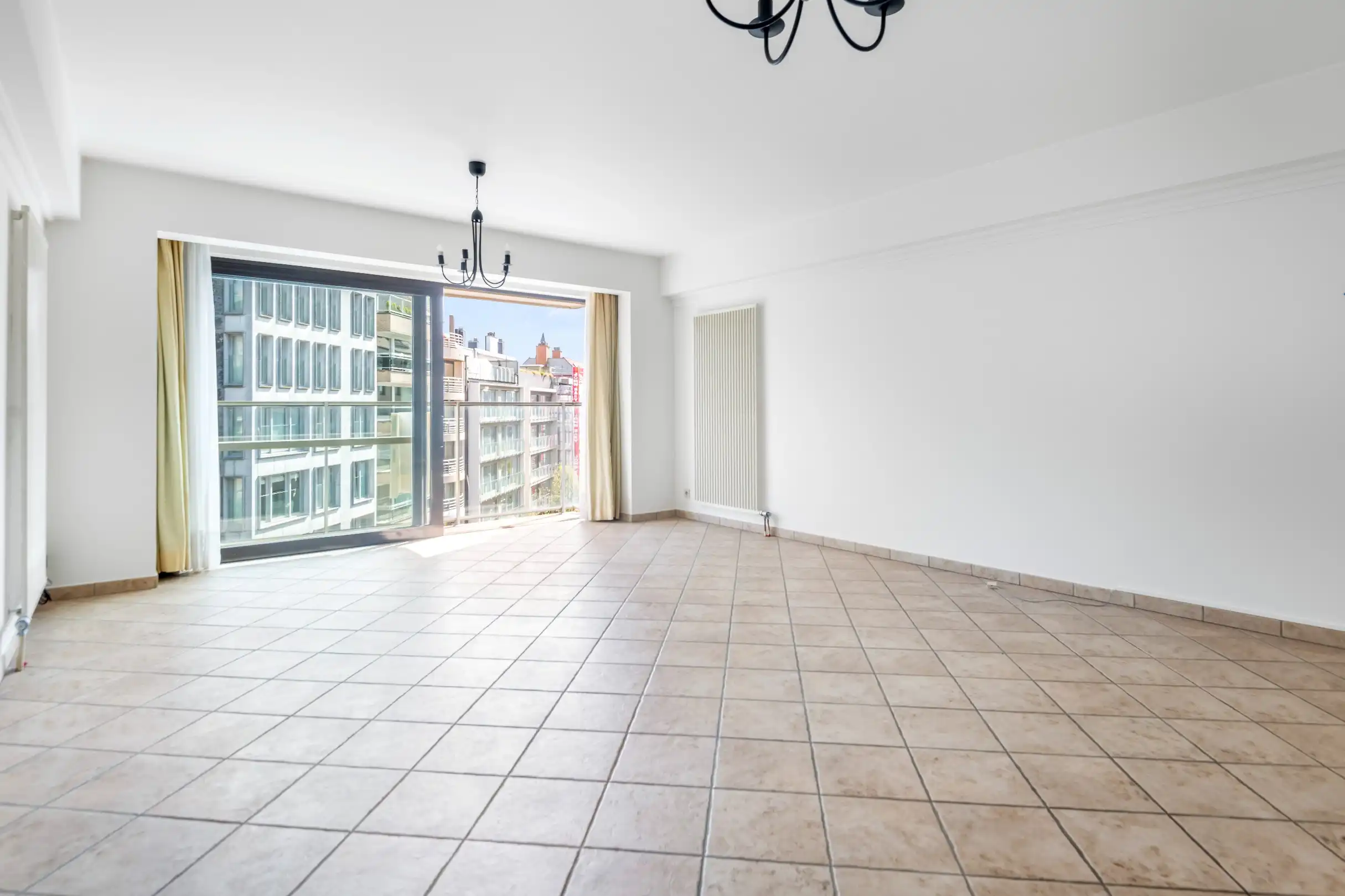 Centraal gelegen appartement met zijdelings zeezicht en zicht op het Van Bunnenplein foto 3