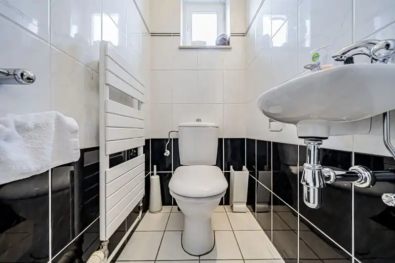 Karaktervolle, statige villawoning met 3 à 4 slpks en royale tuin foto 21