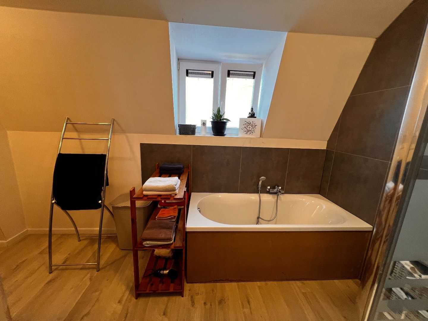 WONING MET 3 SLAAPKAMERS EN TERRAS IN IEPER foto 13
