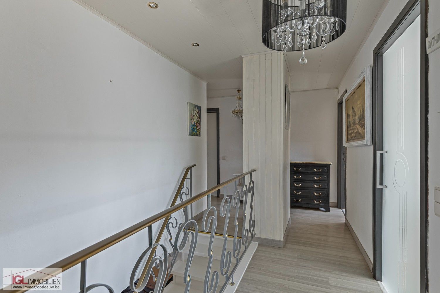 Uitzonderlijke woning met 4 slaapkamers en zwembad foto 15