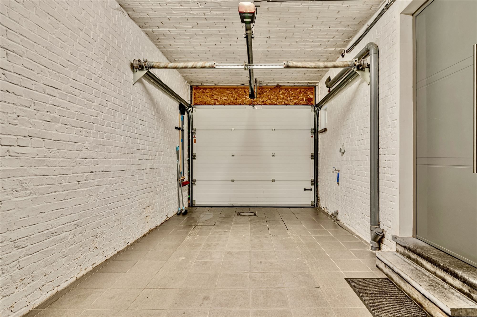 Prachtige instapklare woning met 3 slpks, garage en tuin foto 23