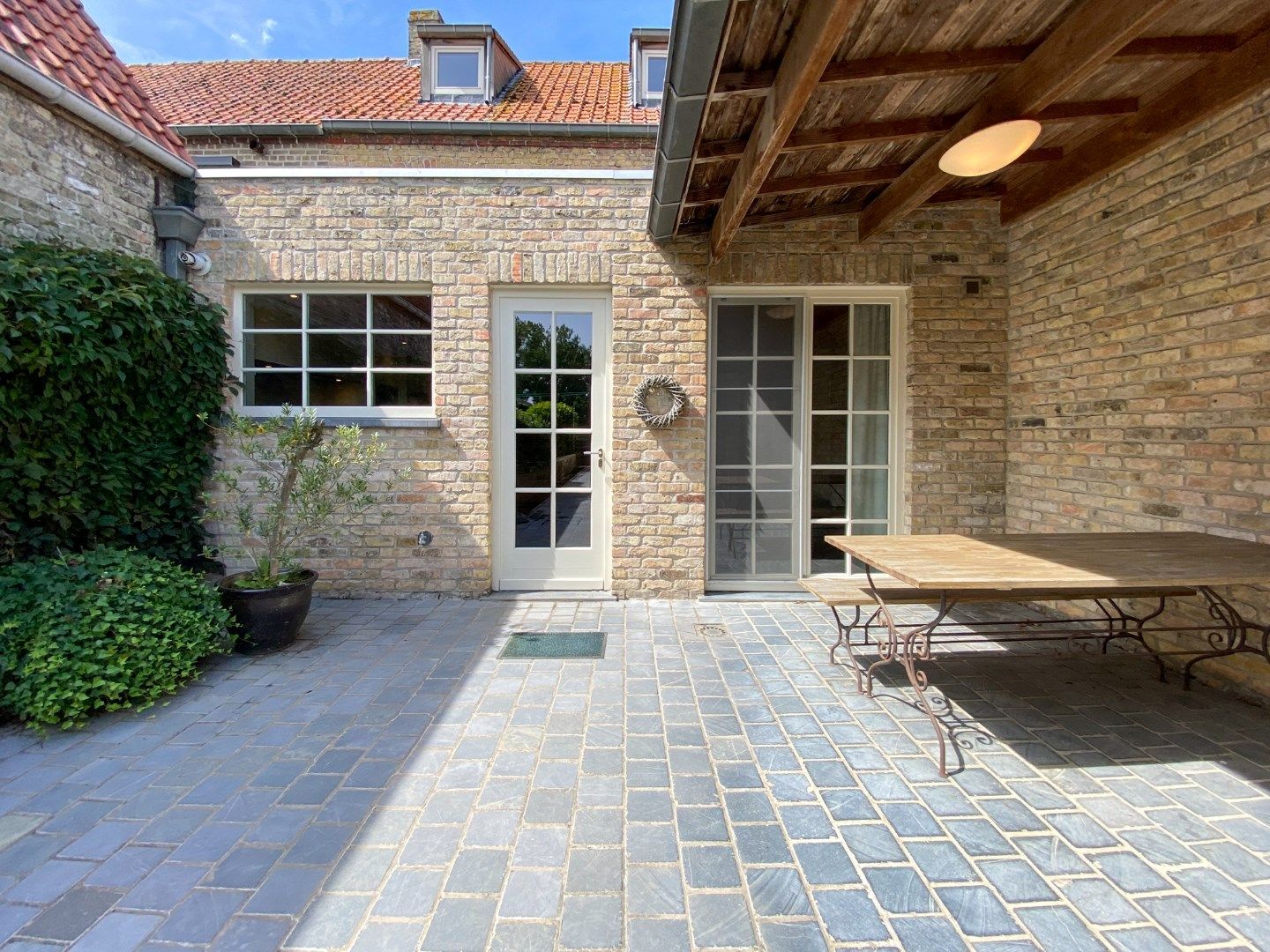 Charmante woning met 4 slaapkamers, tuin en ruime garage. foto 20