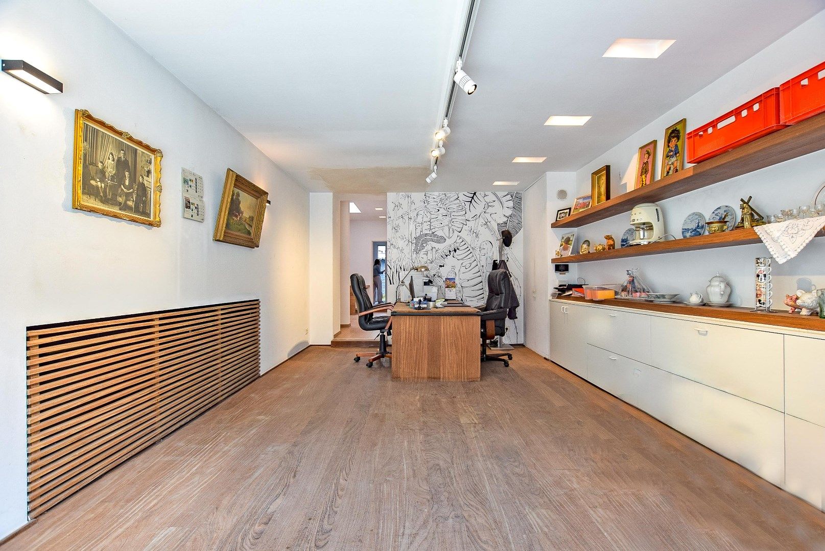 Goed gelegen winkel- of kantoorruimte te huur in het centrum Nieuwpoort.  foto 2