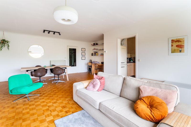 Prachtig ruim en lumineus 3 slpk appartement met verzicht + terras en P! foto 4