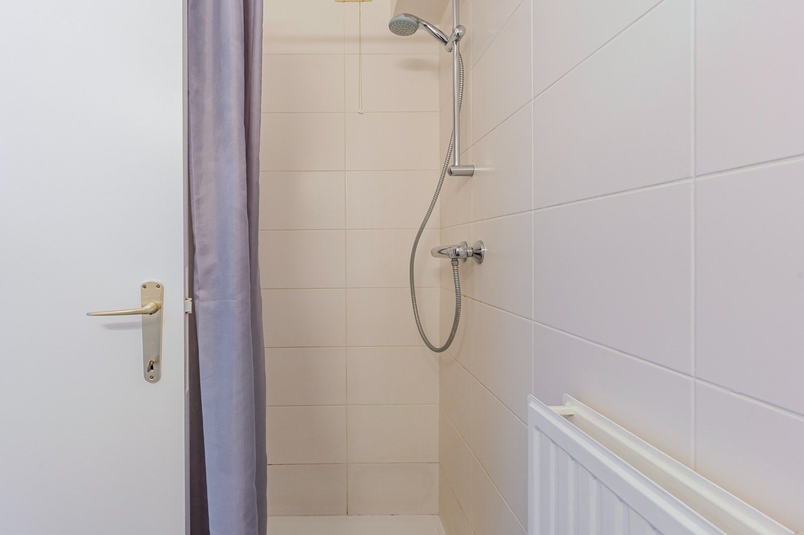 Instapklaar appartement te koop in Oostende met EPC-label B. 93 m², 2 badkamers, terras, streepje zeezicht en onderhoudsvriendelijke vinyl-laminaatvloer. foto 16