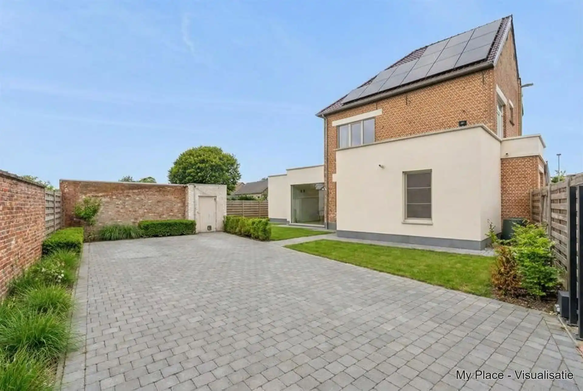 Gerenoveerde eengezinswoning. foto 34