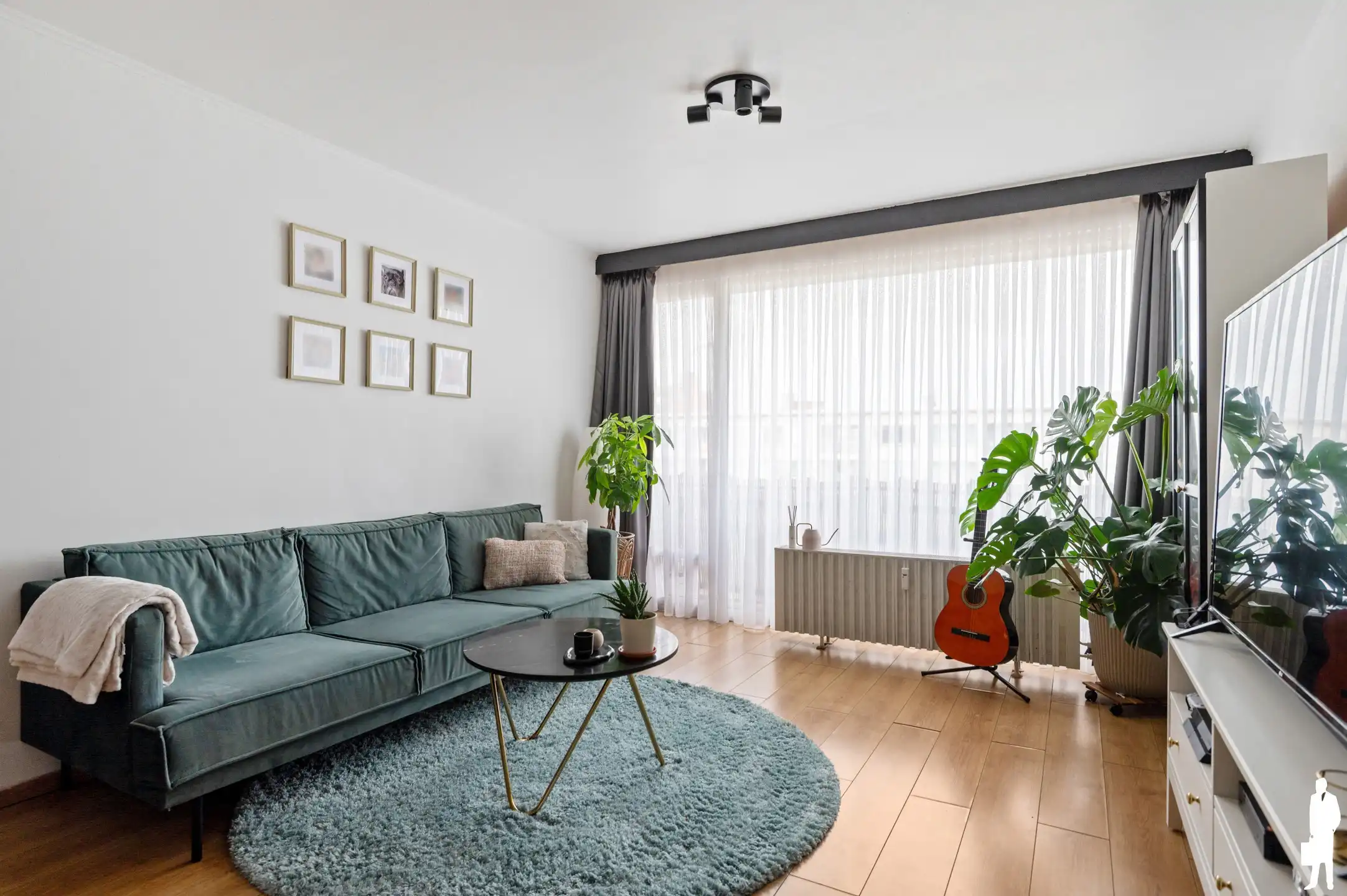 Instapklaar twee-slaapkamerappartement&nbsp; foto 3
