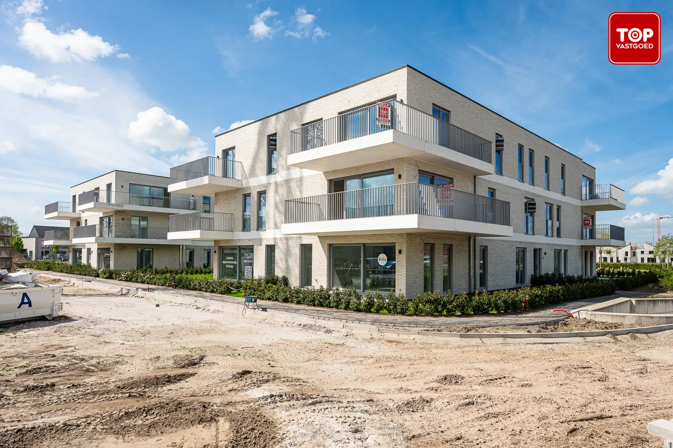 Gelijkvloers appartement met 2 slaapkamers op een Top locatie foto {{pictureIndex}}