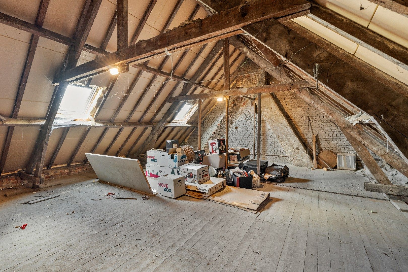 RUIME OP TE FRISSEN WONING IN HET HART VAN LANGEMARK MET BOORDEVOL POTENTIEEL! foto 14