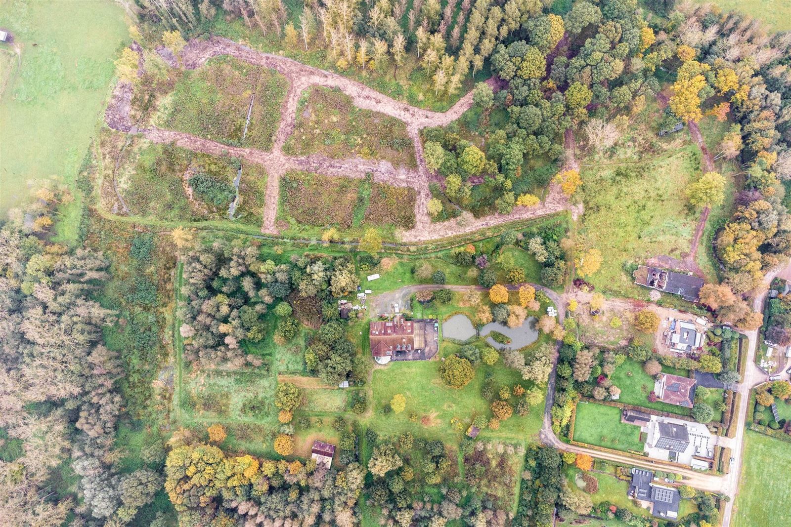 Bouwgrond met uitgestrekt parkgebied in Asse foto {{pictureIndex}}