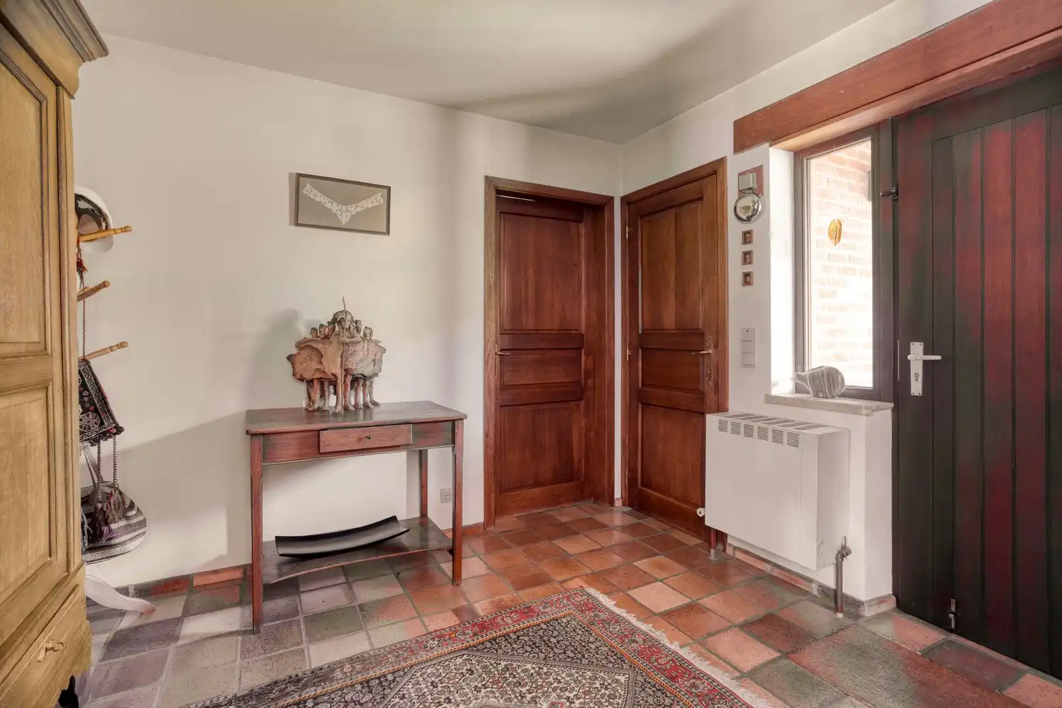 Prachtige, achterin gelegen villa op 22a15ca foto 6