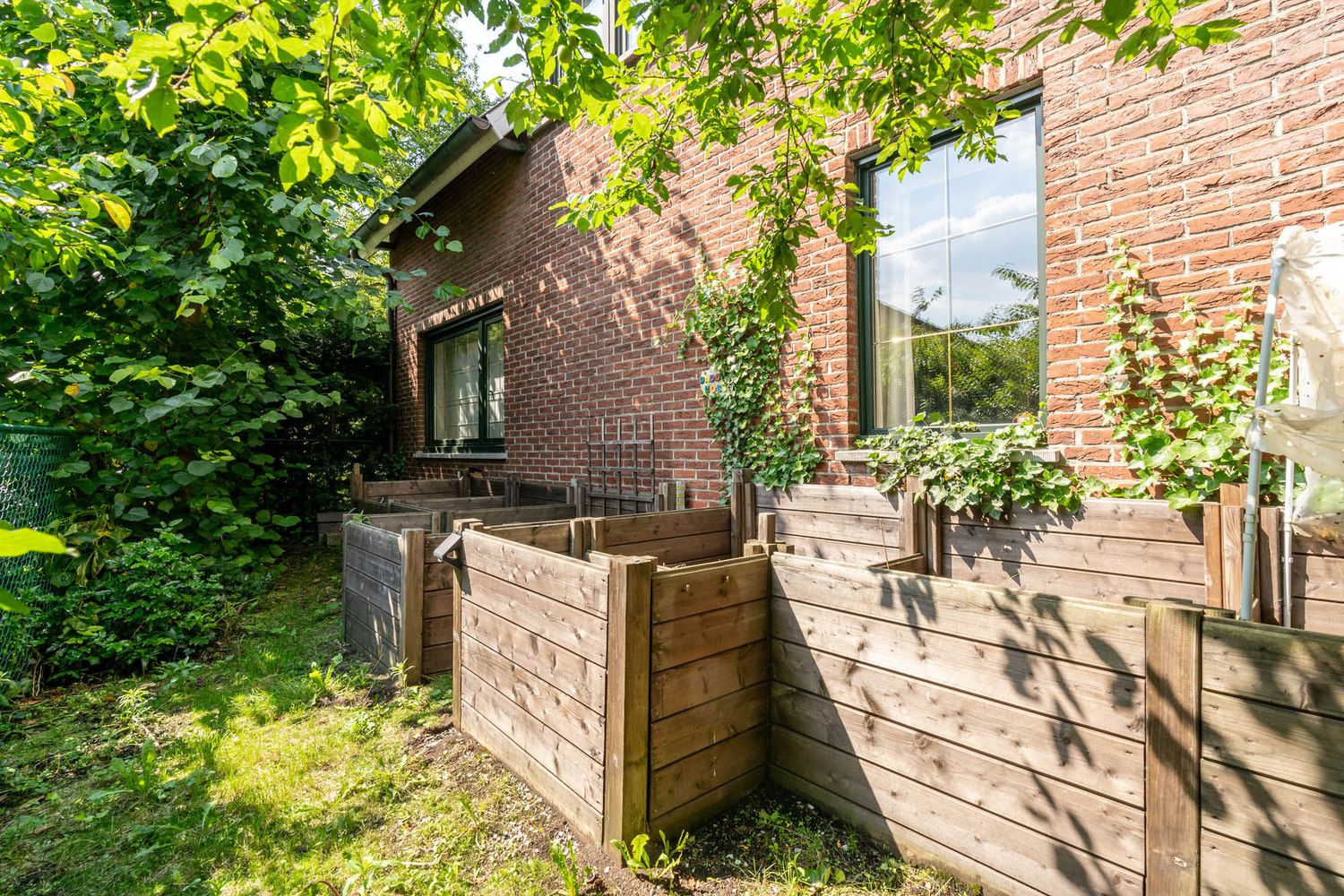 Karaktervolle woning met groene tuin (13,82 are!) foto 8