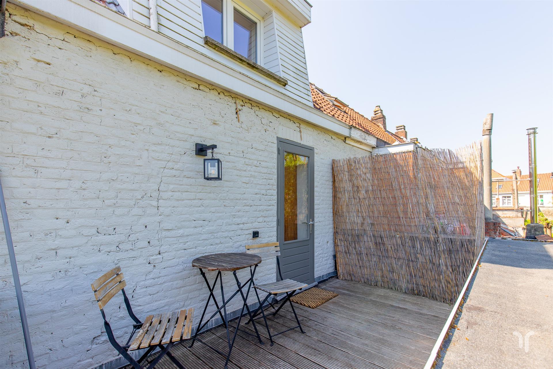 Gerenoveerde stadswoning foto 12