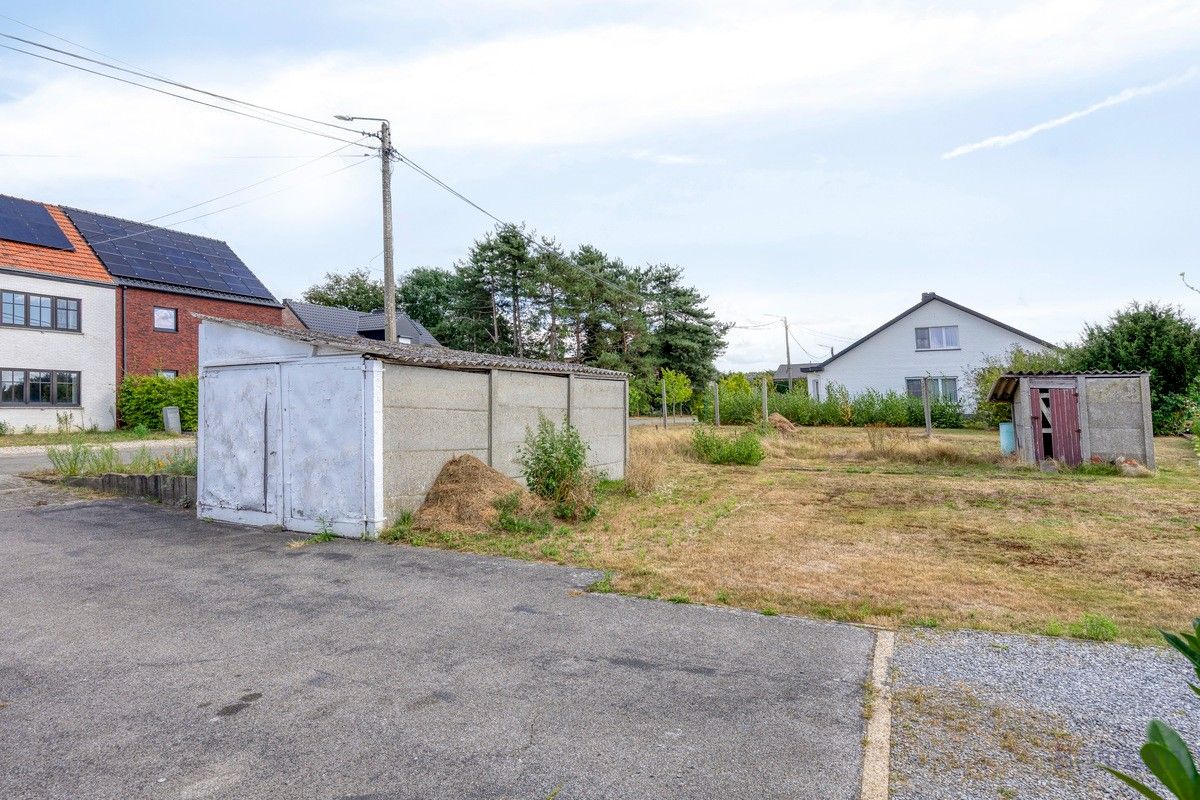 Halfopen bebouwing met 5 garageboxen te koop in Ham foto 23
