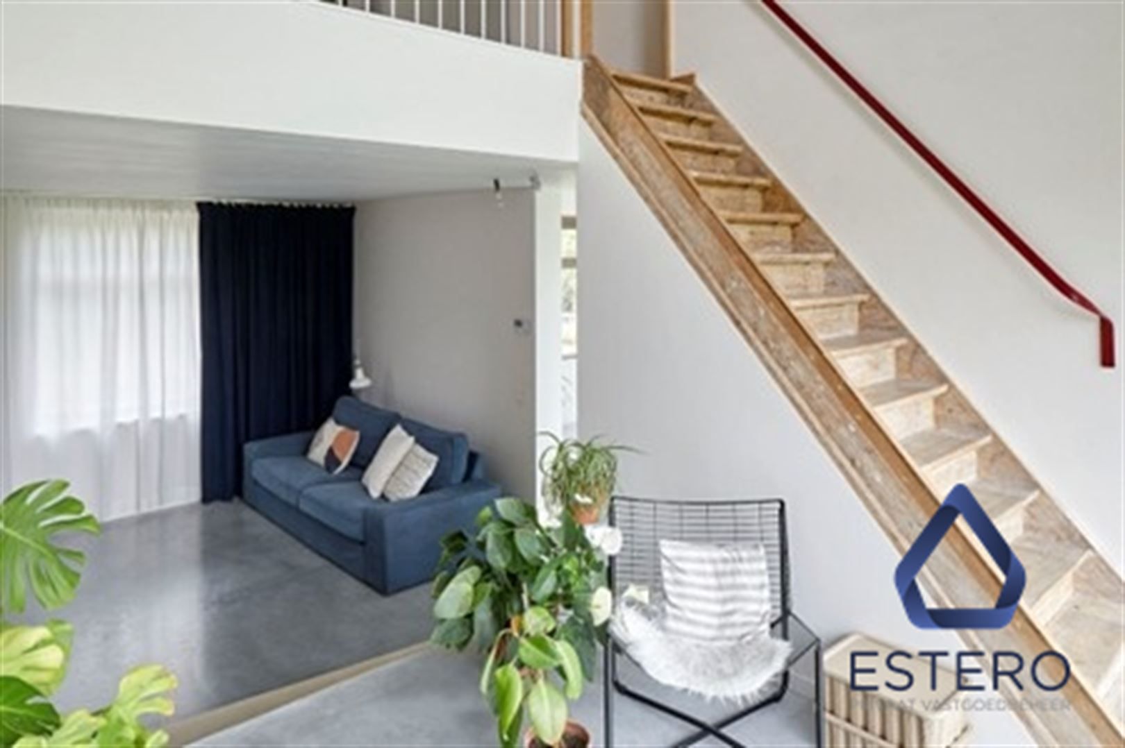 Architecturale topper in doodlopende straat foto 15