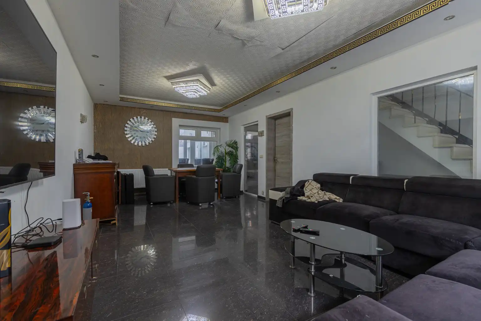 Goed gelegen gezinswoning met 5slpk in Opwijk centrum! foto 3