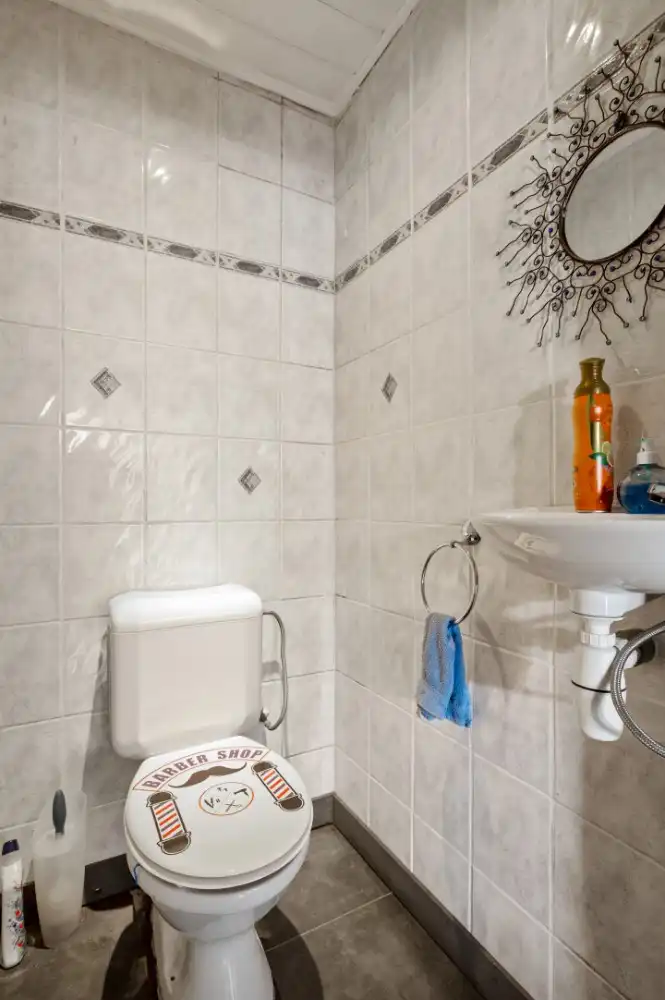 Praktijkruimte/winkel met bovenliggend duplex-appartement in het centrum van Berendrecht foto 18