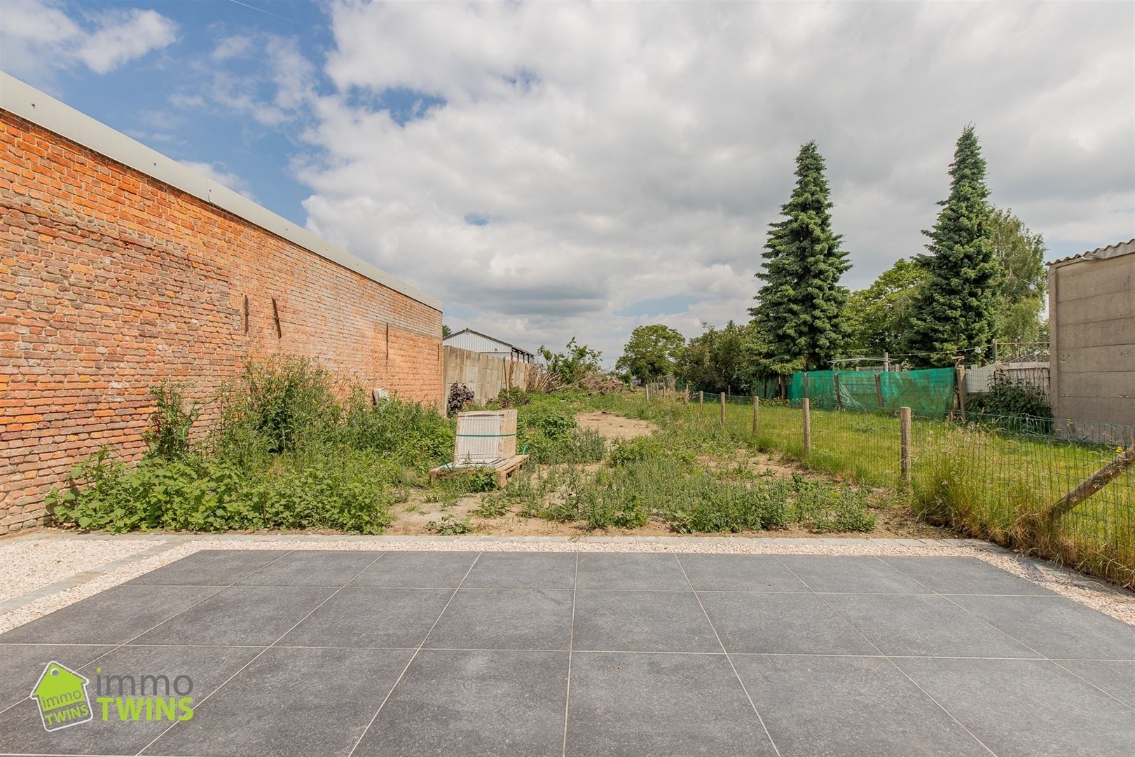 Volledig gerenoveerde gezinswoning met ruime tuin te Lebbeke foto 7