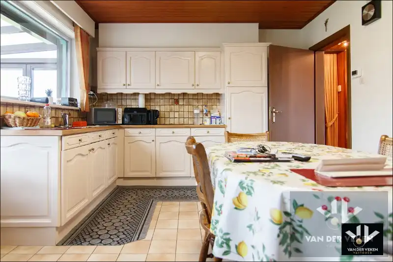 Ruime en energiezuinige gezinswoning in rustige omgeving grenzend aan natuurgebied De Platwijers! foto 8