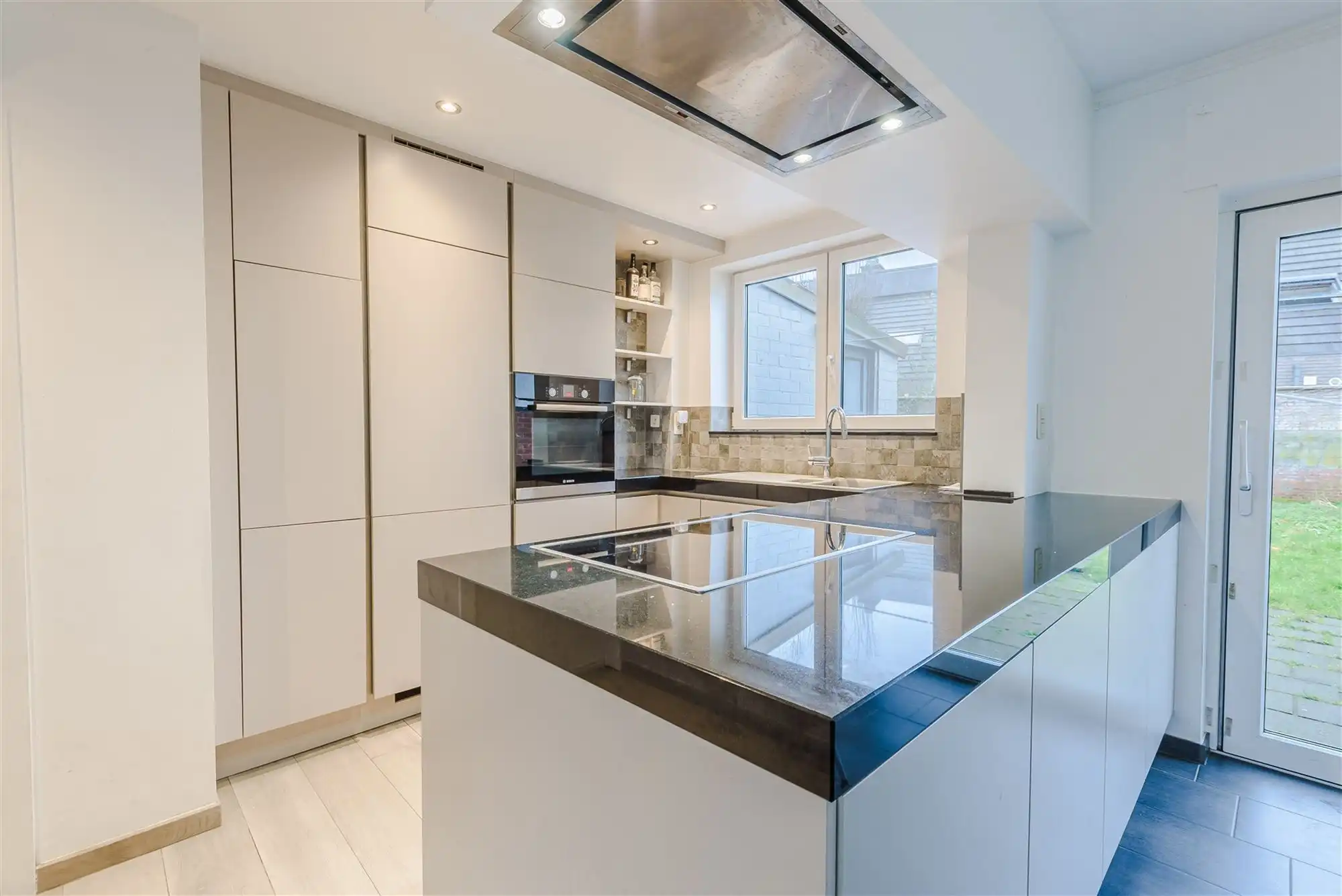 woning met 4 à 5 slaapkamers, leuke tuin en garage met oprit foto 13