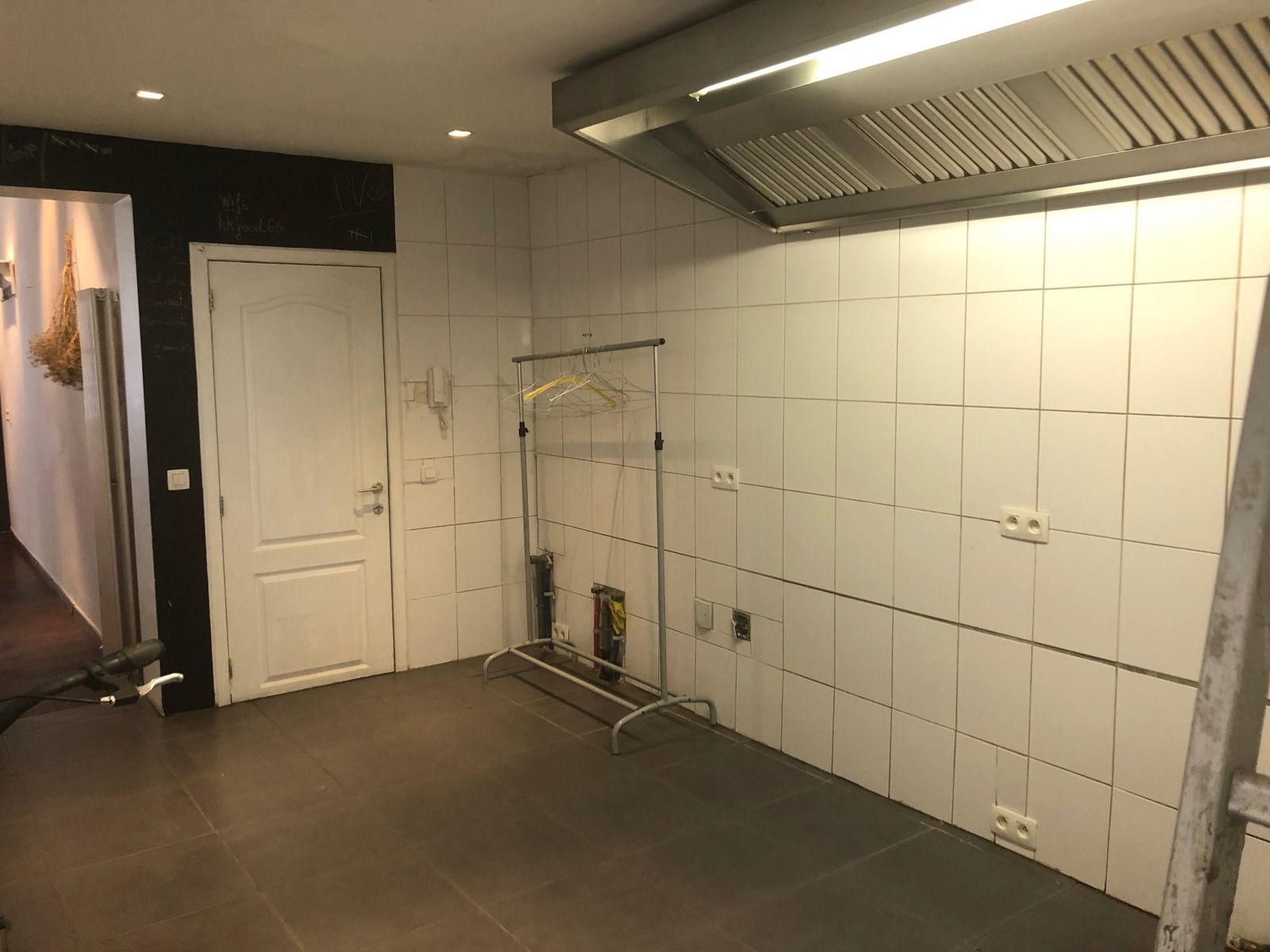 Handelspand met tuin in hip Antwerpen Zuid foto 11