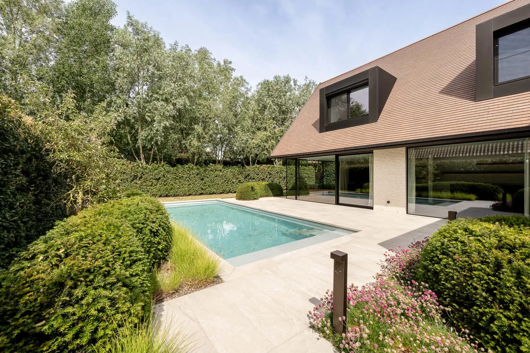 Prachtig vernieuwde villa op een rustige ligging foto 10
