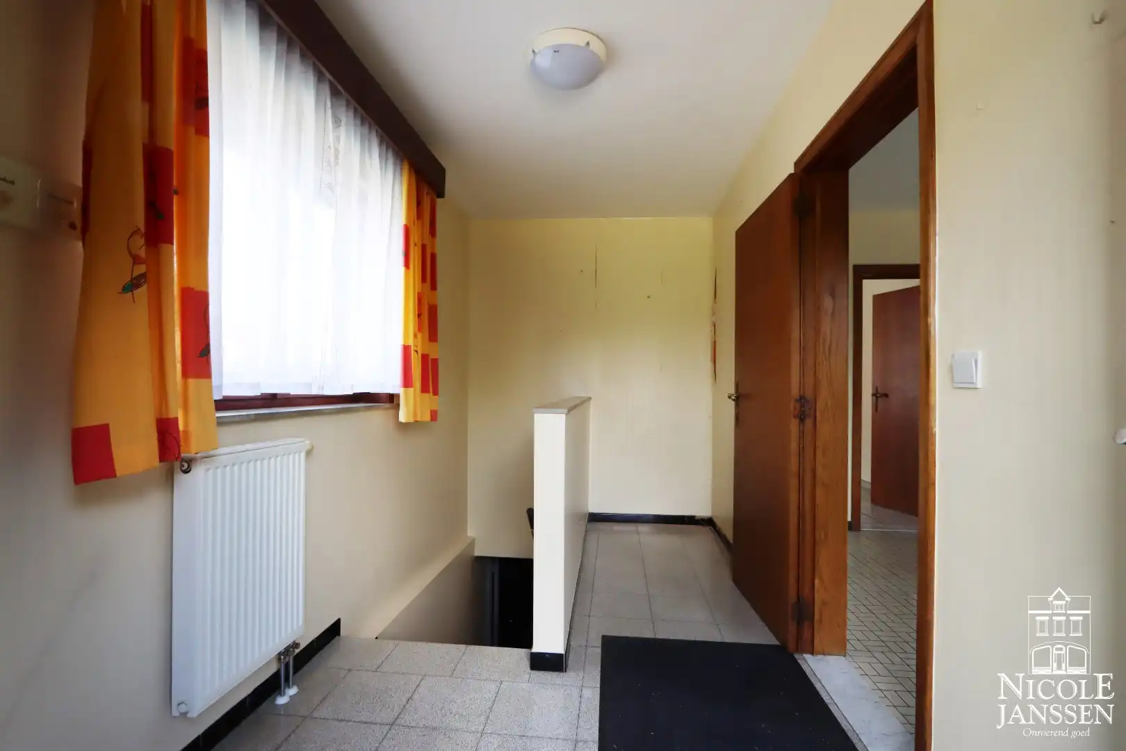 Gelijkvloerse verzorgde woning nabij het centrum van Maaseik foto 9