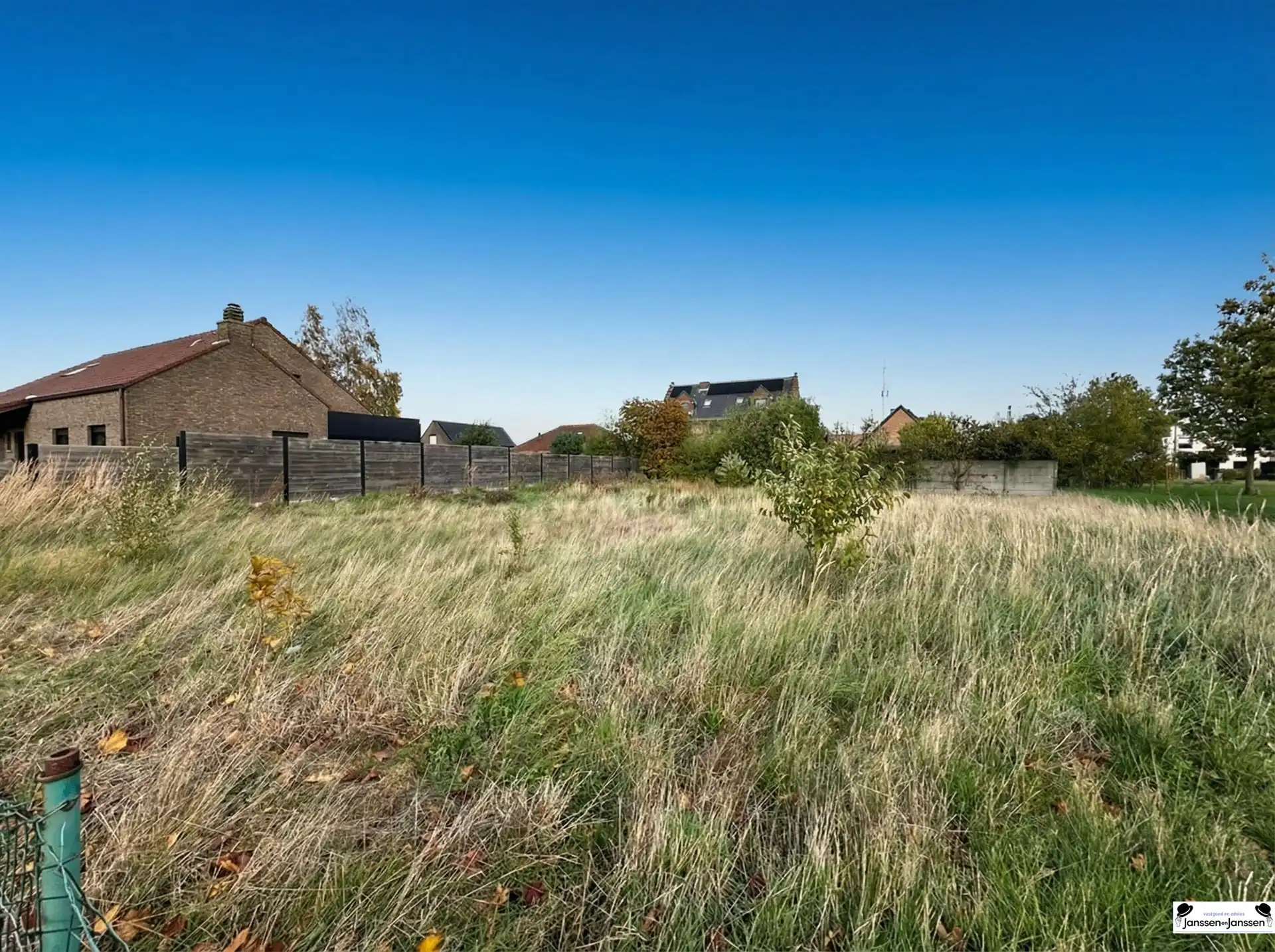 Mooi stuk bouwgrond voor halfopen bebouwing foto 5