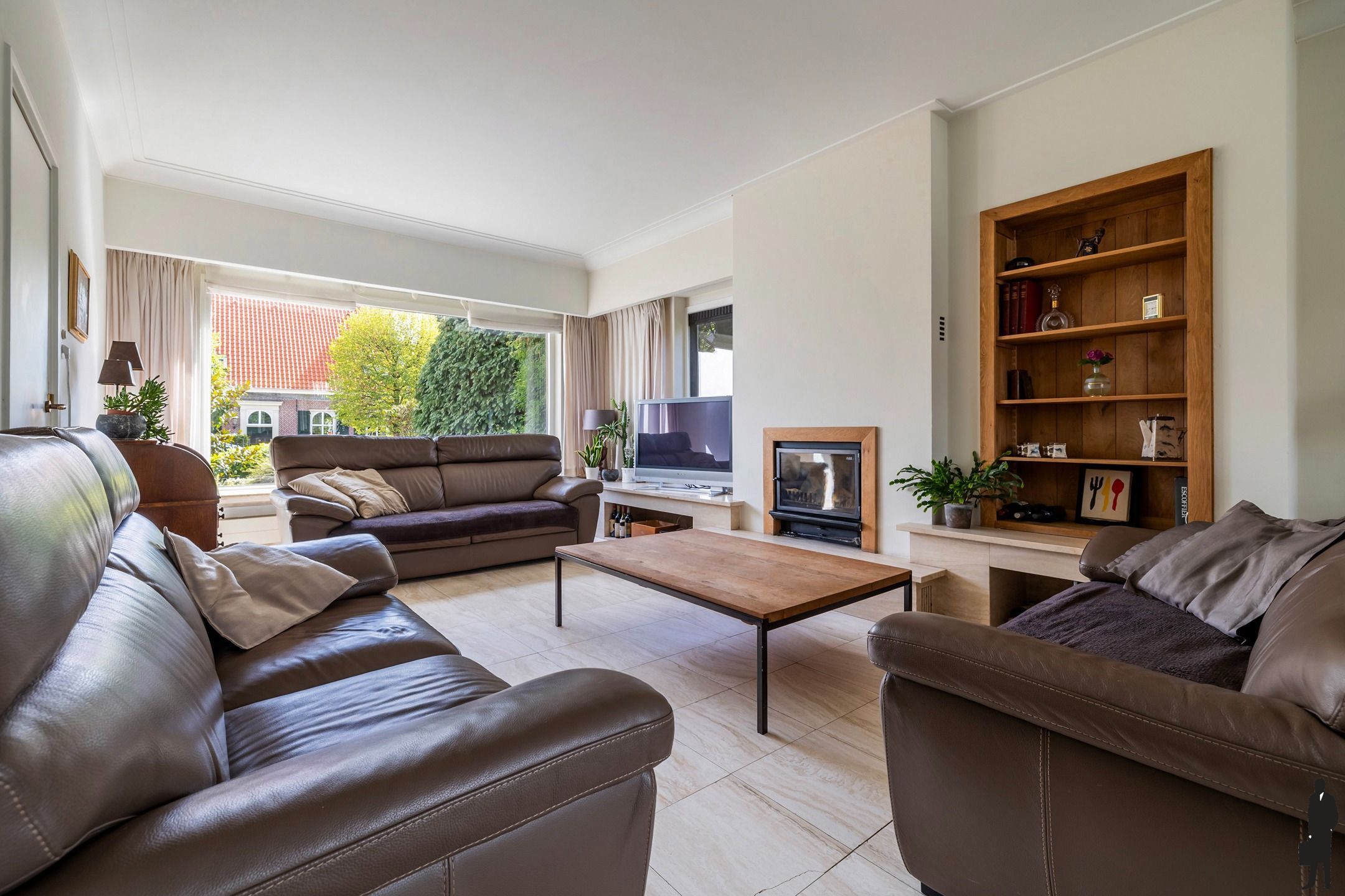 Villa met binnenzwembad, royale tuin en perfecte ligging foto 9