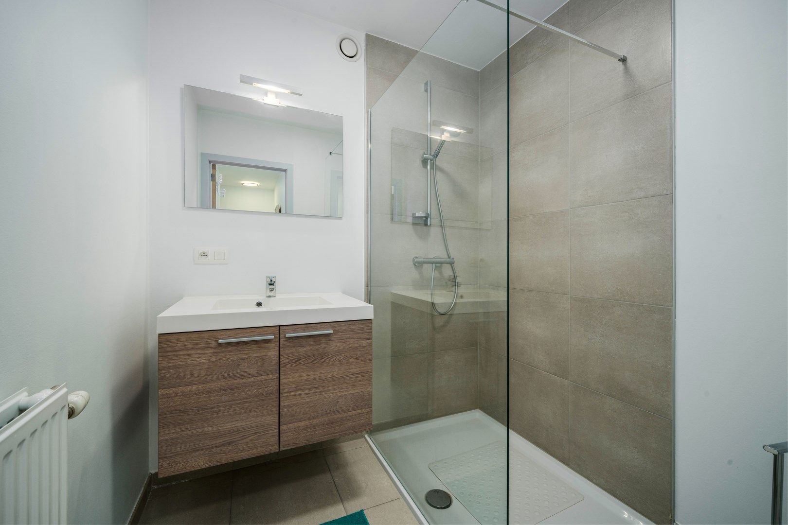 INSTAPKLAAR APPARTEMENT MET 2 SLAAPKAMERS foto 9