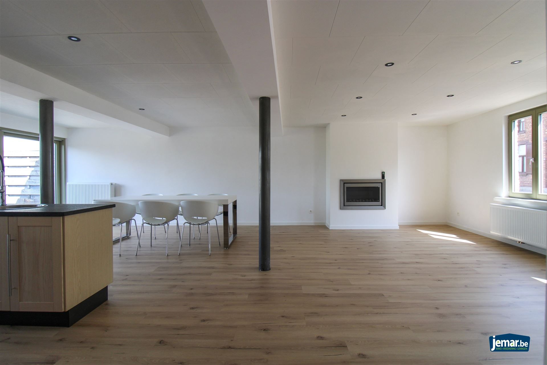 Instapklare, gerenoveerde woning met 3 slaapkamers in Kotem/Maasmechelen! foto 3