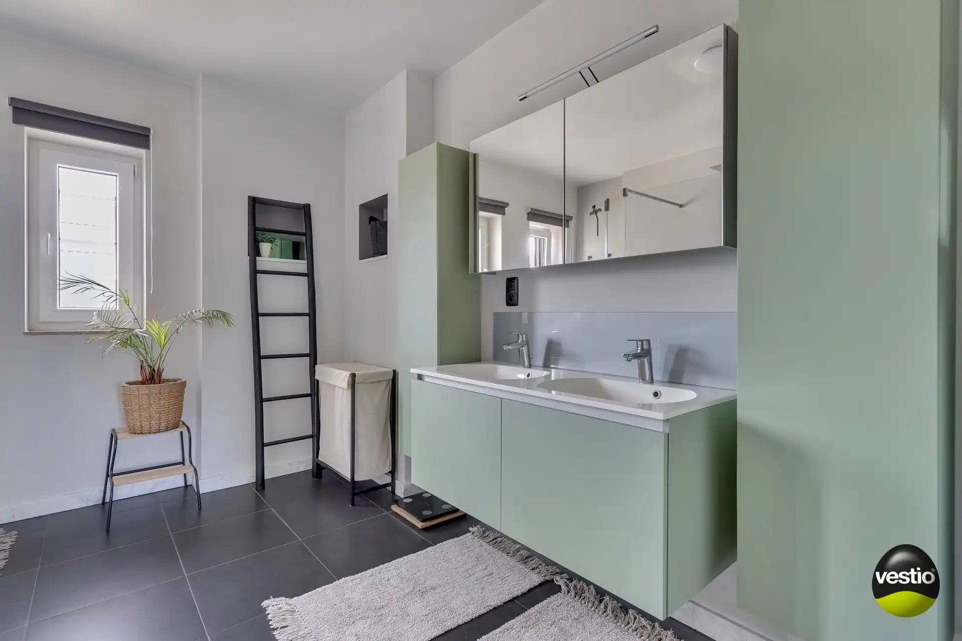 ENERGIEZUINIGE WONING MET 4 SLAAPKAMERS IN DOODLOPENDE STRAAT foto 22