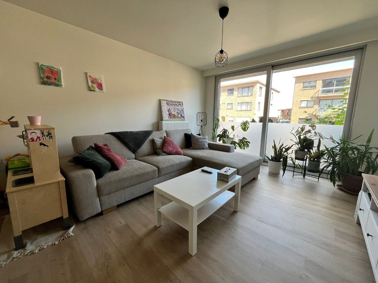 Gelijkvloers 2-slpk appartement met tuin en garage foto 4