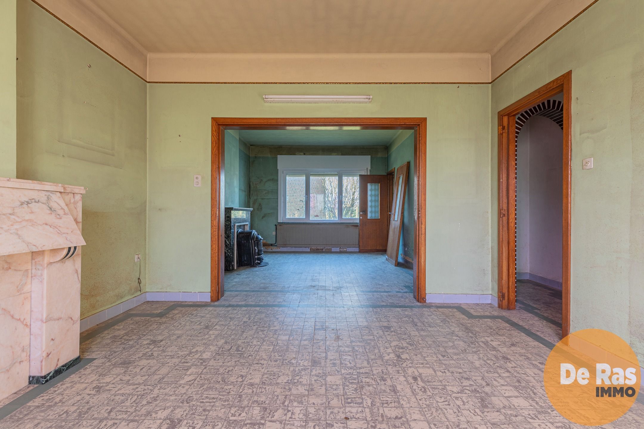 AAIGEM - Te renoveren woning met groot perceel  foto 6