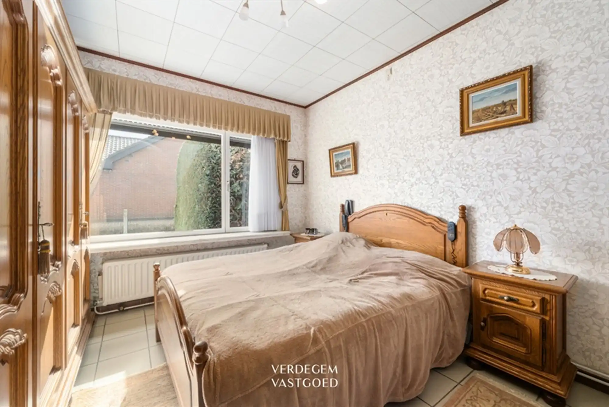 Fijne bungalow met 3 slaapkamers, zonnige tuin en dubbele garage foto 12