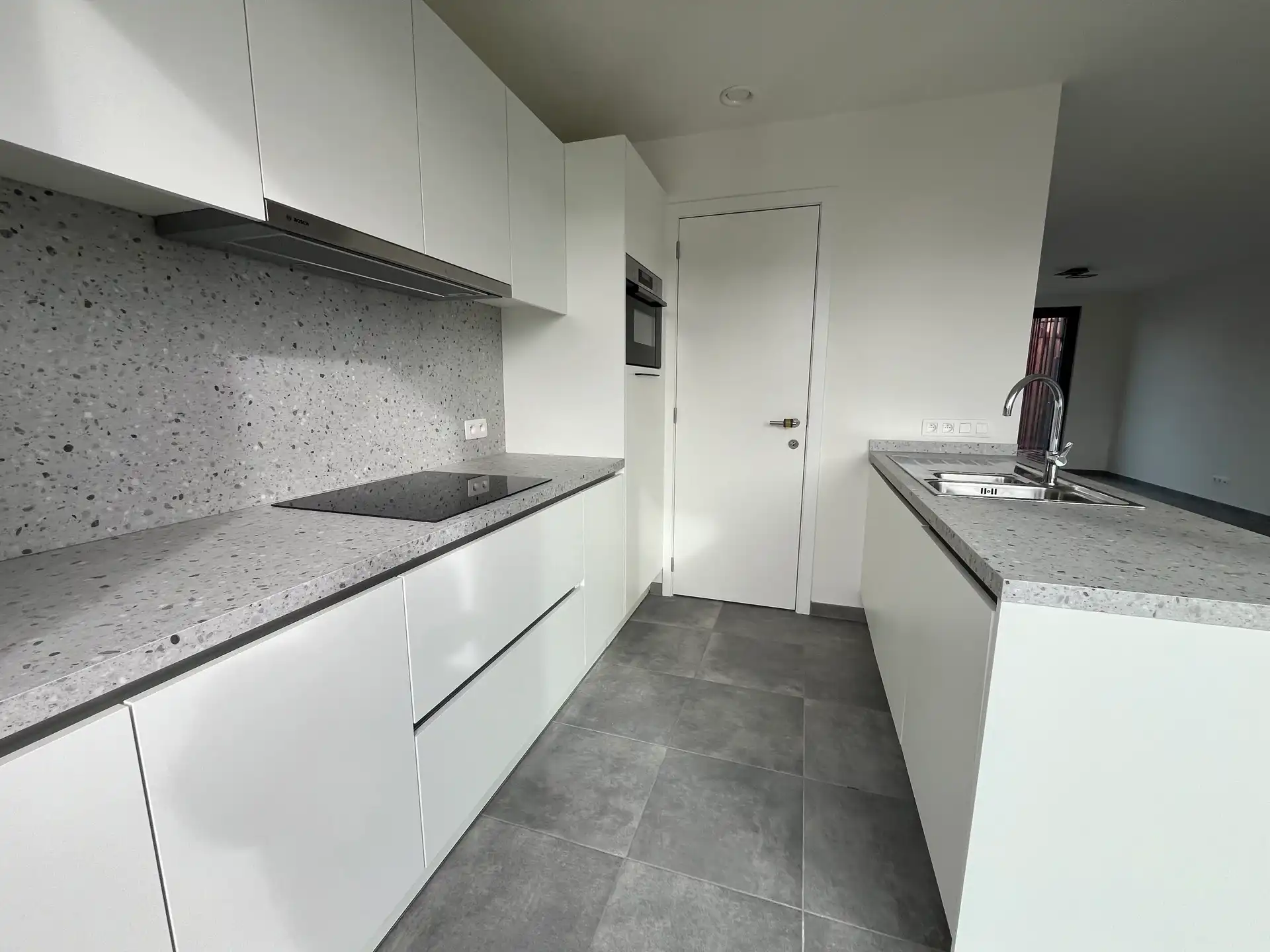 NIEUWBOUW DUPLEX-APPARTEMENT MET GARAGE. foto 8